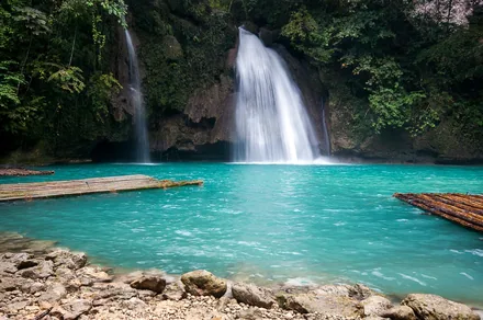 Kawasan Falls i Badian