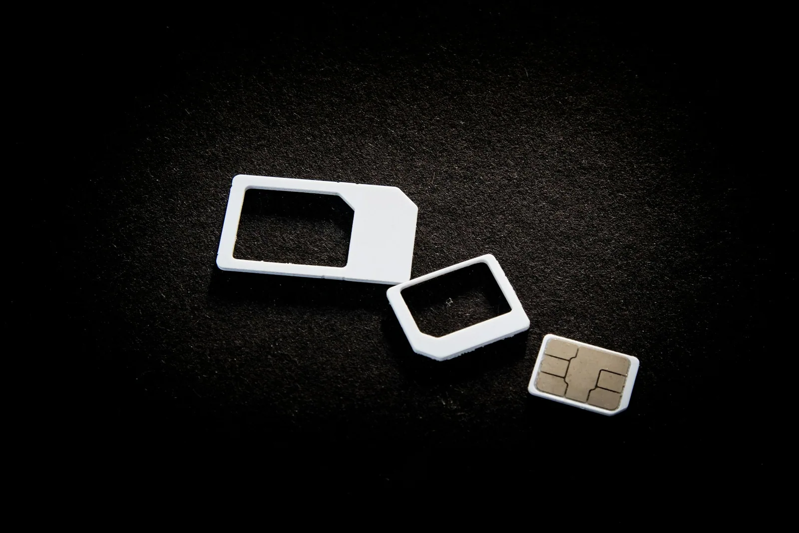 Mobiltelefon og SIM-kort
